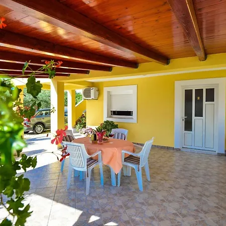 Apartment Family-friendly With Swimming Pool Drage, Biograd - 5904