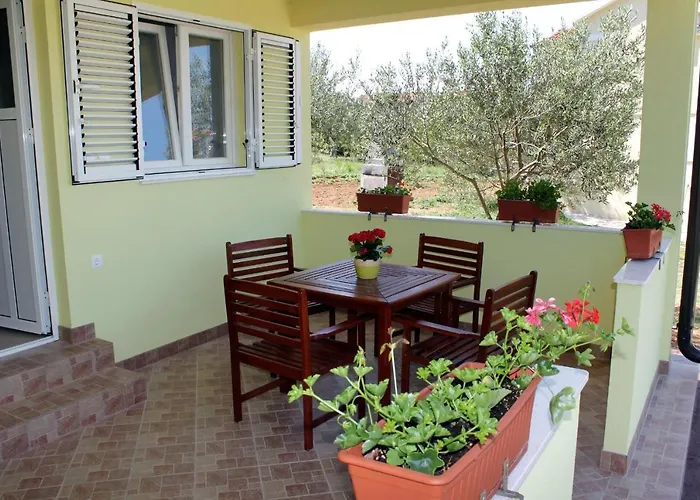 Family-friendly With Swimming Pool Drage, Biograd - 5904 Drage
