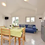 公寓 Family-friendly With Swimming Pool Drage, Biograd - 5904 德拉格