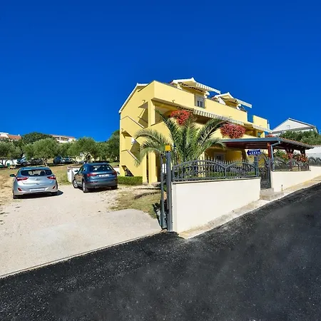 Family-friendly With Swimming Pool Drage, Biograd - 5904 Lejlighed