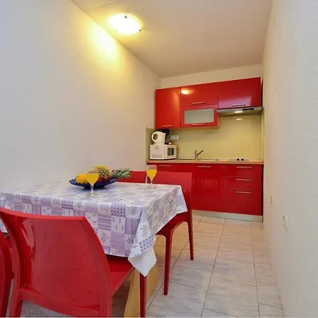 Family-friendly With Swimming Pool Drage, Biograd - 5904 Apartamento Drage
