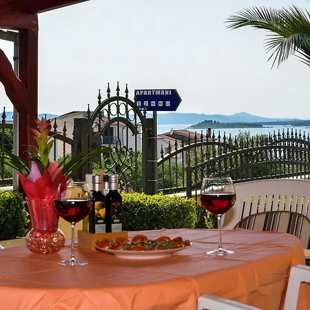 Apartamento Family Friendly With A Swimming Pool Drage, Biograd - 5904 *